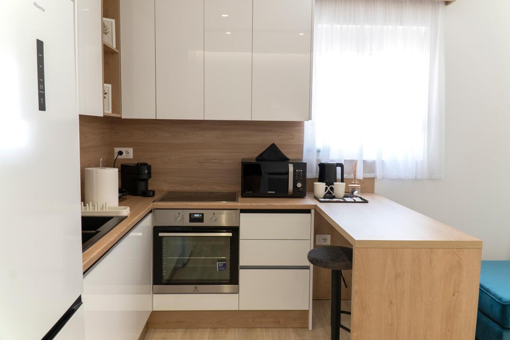 Mateo Apartments Саранда Екстер'єр фото