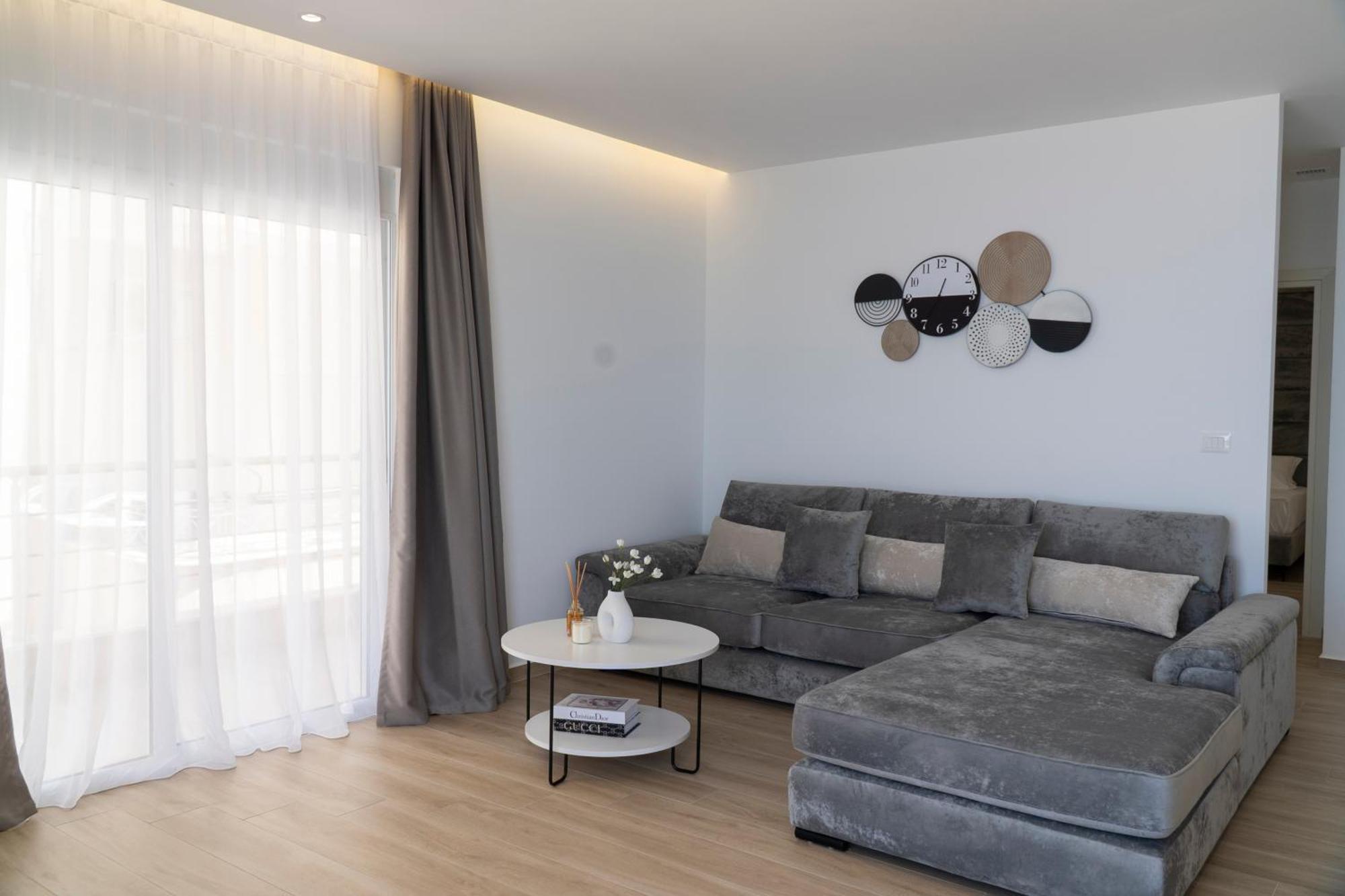 Mateo Apartments Саранда Екстер'єр фото