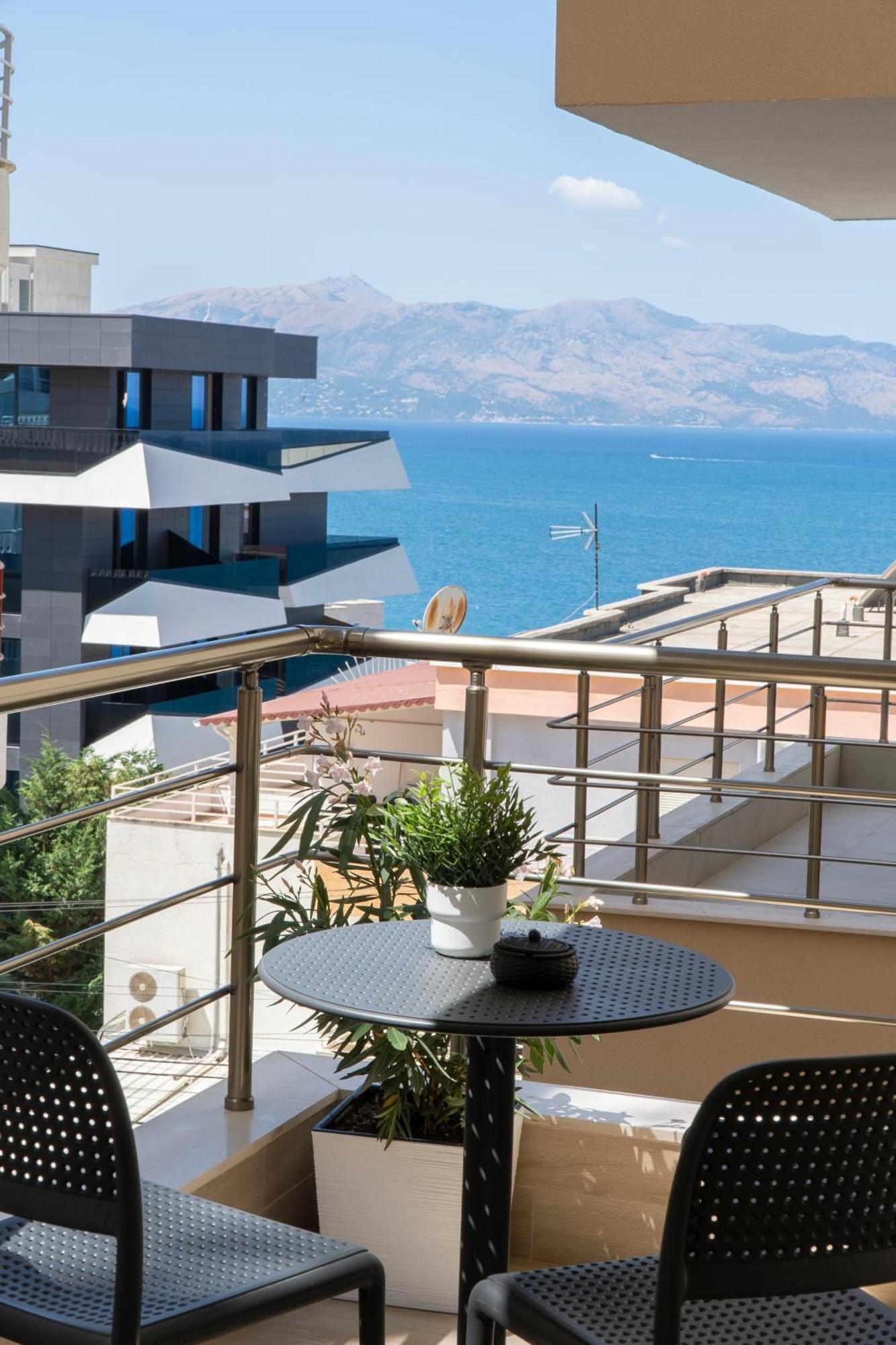 Mateo Apartments Саранда Екстер'єр фото